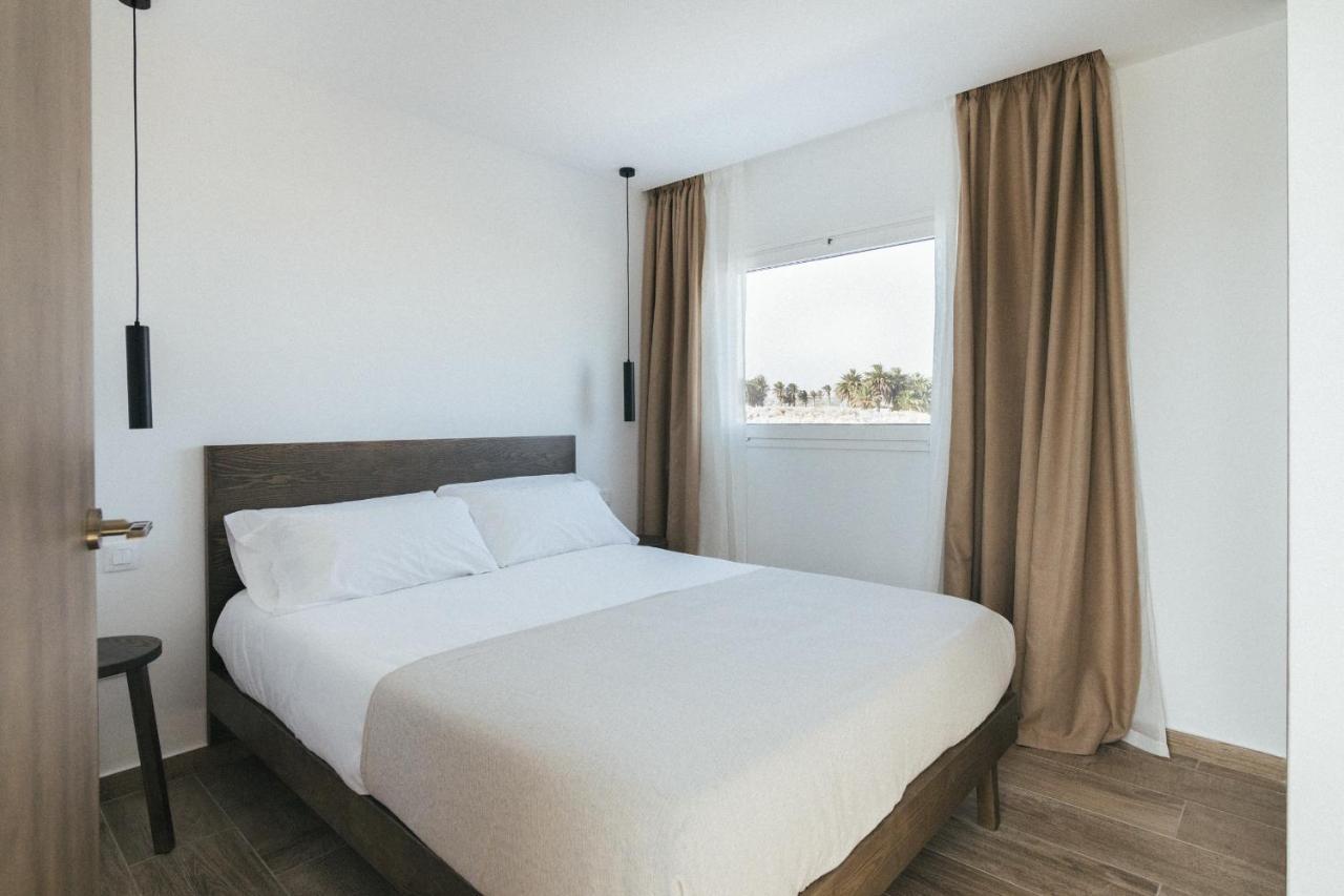 Alava Suites Costa Teguise Oda fotoğraf